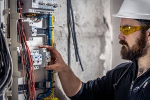 Comandos Elétricos